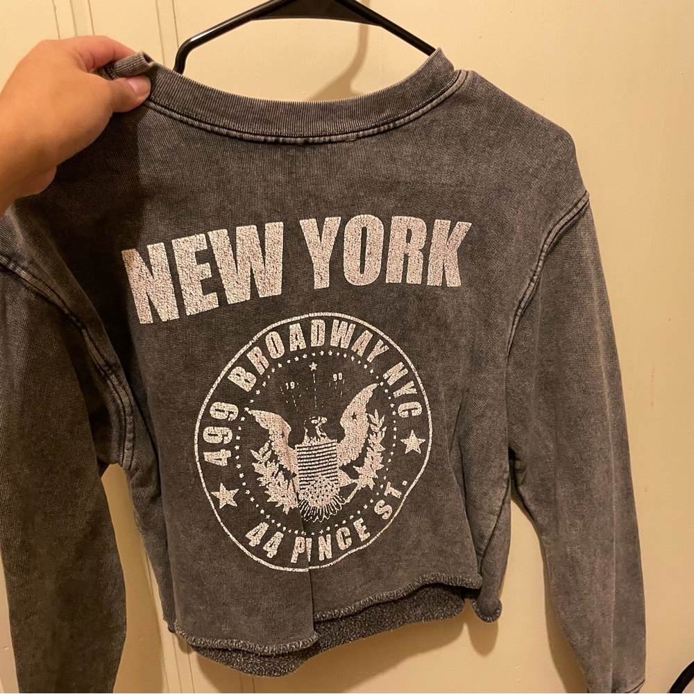 Cropped sweatshirt